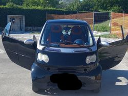 Usata 2005 Smart ForTwo Coupé Due volumi | 1234 €
