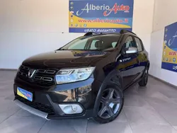 Nero Usata 2017 Dacia Sandero Stepway Due volumi | 7790 € (Buon prezzo)