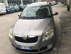 Marrone Usata 2007 Skoda Roomster Style Monovolume | 2500 € (Buon prezzo)