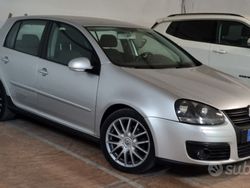 Grigio Usata 2004 VW Golf V Sportline Tre volumi | 4200 €