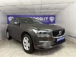 Grigio Usata 2021 Volvo XC60 Momentum SUV | 29.900 € (Ottimo prezzo)