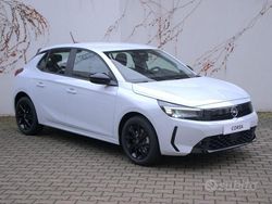 Bianco Nuova 2025 Opel Corsa Tre volumi | 17.500 € (Buon prezzo)