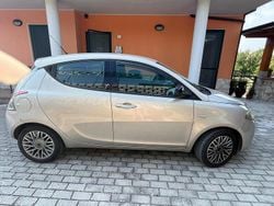 Usata 2011 Lancia Ypsilon Due volumi | 6600 € (Cara)