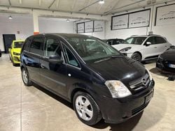 Nero Usata 2004 Opel Meriva Cosmo Monovolume | 2990 € (Buon prezzo)