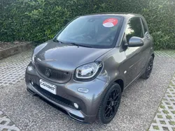 Giallo Usata 2019 Smart ForTwo Cabrio Brabus Cabrio | 18.990 € (Buon prezzo)