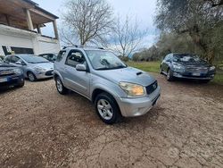 Grigio Usata 2004 Toyota RAV4 Sol Station wagon | 5900 € (Molto cara)