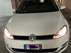 Bianco Usata 2017 VW Golf VII Tre volumi | 15.900 € (Buon prezzo)