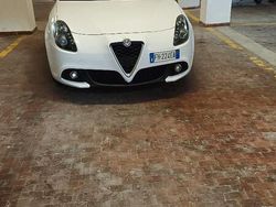 Bianco Usata 2017 Alfa Romeo Giulietta Due volumi | 10.000 € (Buon prezzo)