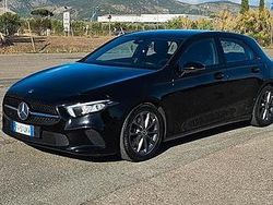 Nero Usata 2019 Mercedes A200 Tre volumi | 19.900 € (Molto cara)