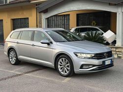 Reflex silver metallizzato Usata 2021 VW Passat Business Station wagon | 18.700 € (Buon prezzo)