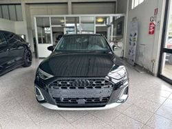 Nero mythos metallizzato Nuova 2025 Audi A3 Ambiente Tre volumi | 44.300 € (Ottimo prezzo)