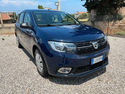 Blu Usata 2017 Dacia Sandero Due volumi | 7800 € (Buon prezzo)