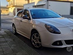 Bianco Usata 2015 Alfa Romeo Giulietta Tre volumi | 9500 € (Cara)