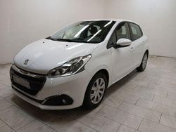 Beige Usata 2016 Peugeot 208 Active Due volumi | 9990 € (Cara)