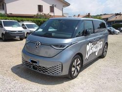 Argento Usata 2023 VW ID. Buzz Pro Monovolume | 43.000 € (Buon prezzo)
