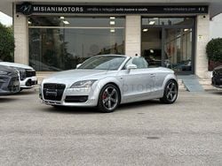 Argento Usata 2007 Audi TT Roadster Cabrio | 8900 € (Ottimo prezzo)