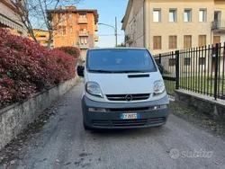 Usata 2005 Opel Vivaro Furgone | 5800 € (Cara)