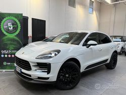 Arancione Usata 2020 Porsche Macan SUV | 45.999 € (Ottimo prezzo)