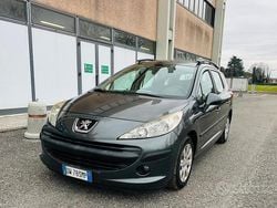 Grigio Usata 2009 Peugeot 207 Station wagon | 1800 € (Buon prezzo)