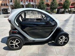 Bianco Usata 2018 Renault Twizy Due volumi | 4900 € (Cara)