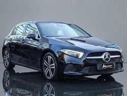 Nero met. Usata 2019 Mercedes A180 Tre volumi | 19.990 € (Buon prezzo)