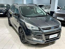 Grigio Usata 2016 Ford Kuga ST-Line SUV | 12.900 € (Buon prezzo)