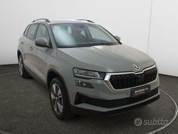 Grigio Usata 2023 Skoda Karoq Executive SUV | 23.600 € (Ottimo prezzo)