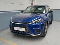 Dark blue Usata 2024 Lexus LBX SUV | 28.900 € (Buon prezzo)