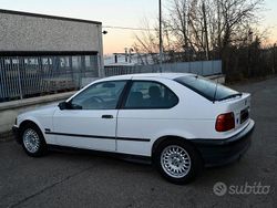 Bianco Usata 1994 BMW 316 Efficient Dynamics Tre volumi | 3950 €