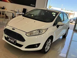 Bianco Usata 2016 Ford Fiesta Titanium Due volumi | 7900 € (Buon prezzo)