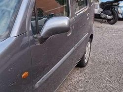 Grigio Usata 2006 Opel Agila Edition Due volumi | 2990 € (Cara)