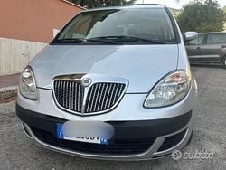 Grigio Usata 2007 Lancia Musa Monovolume | 4490 € (Buon prezzo)
