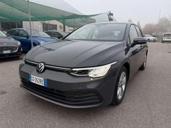 Grigio Usata 2020 VW Golf Life Tre volumi | 21.500 € (Buon prezzo)
