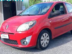 Rosso Usata 2009 Renault Laguna III Tre volumi | 4500 € (Cara)