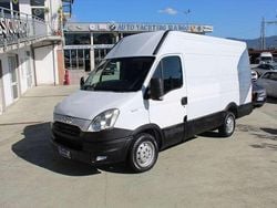Bianco Usata 2012 Iveco Daily Tre volumi | 7900 € (Super prezzo)