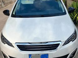 Bianco Usata 2014 Peugeot 308 Due volumi | 7000 € (Buon prezzo)