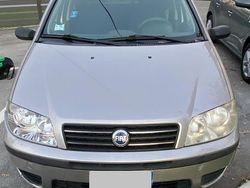 Grigio Usata 2004 Fiat Punto Due volumi | 2400 € (Buon prezzo)