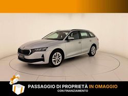 Argento brillante metallizzato Usata 2024 Skoda Octavia Executive Station wagon | 27.500 € (Buon prezzo)