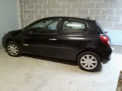 Usata 2009 Renault Clio II Tre volumi | 3990 € (Buon prezzo)