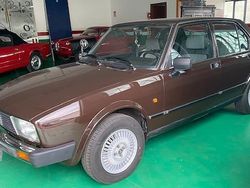 Marrone Usata 1983 Alfa Romeo Alfetta Tre volumi | 18.900 €