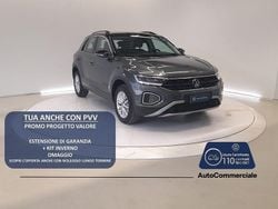 Grigio scuro Usata 2024 VW T-Roc Life SUV | 27.450 € (Ottimo prezzo)