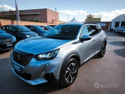 Grigio Usata 2020 Peugeot 2008 Allure SUV | 15.800 € (Buon prezzo)