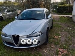 Usata 2005 Alfa Romeo 147 Due volumi | 1500 € (Buon prezzo)