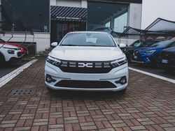 Bianco Usata 2024 Dacia Sandero Expression Due volumi | 13.900 € (Ottimo prezzo)