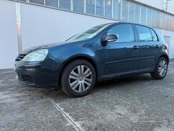 Blu Usata 2005 VW Golf IV Tre volumi | 1990 € (Cara)