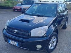 Nero Usata 2004 Toyota RAV4 SUV | 2990 € (Cara)
