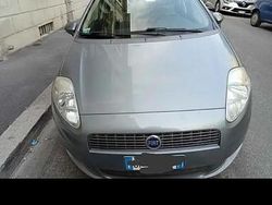 Grigio Usata 2007 Fiat Grande Punto Due volumi | 4300 € (Buon prezzo)