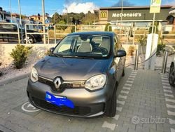 Grigio Usata 2021 Renault Twingo Zen Due volumi | 9900 € (Buon prezzo)