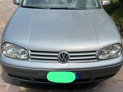 Grigio Usata 2003 VW Golf IV Tre volumi | 1500 € (Super prezzo)
