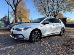 Argento Usata 2020 VW Golf Style Tre volumi | 18.890 € (Buon prezzo)